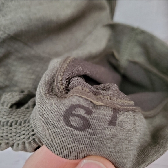 Lululemon In The Flow Seamless Crops Fatigue Green - Picture 6 of 7